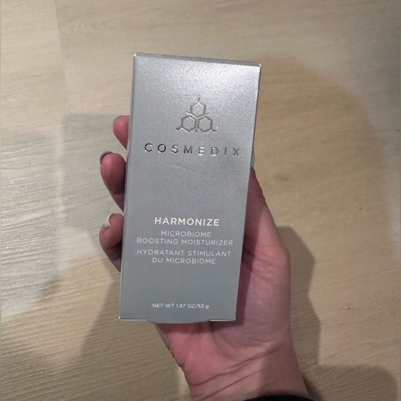 COSMEDIX Harmonize Moisturizer - Silver